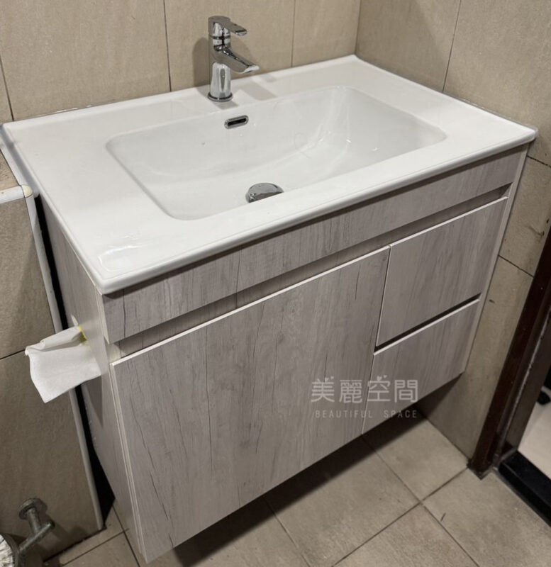 板橋區萬板路80CM面盆.木紋雙抽屜浴櫃